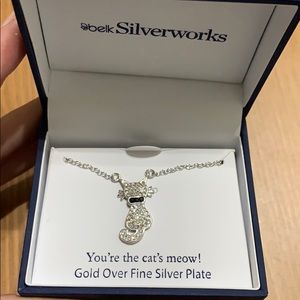 (NWT) belk silver cat necklace